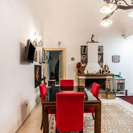 Homey In With Balcony Apartament *
