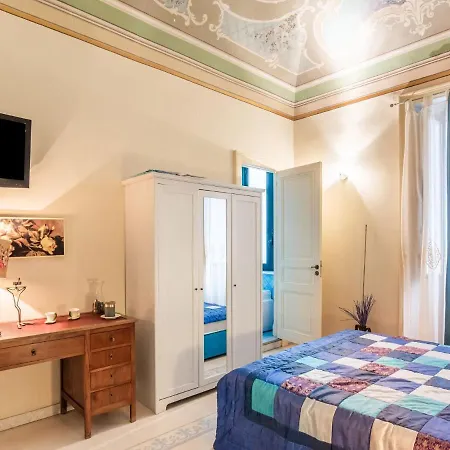 Apartament Homey In With Balcony Riposto