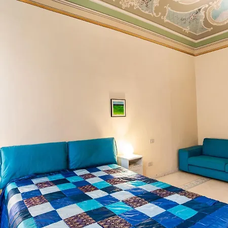 Homey In With Balcony Apartament *